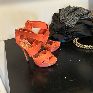 Madden girl heels coral color size 6